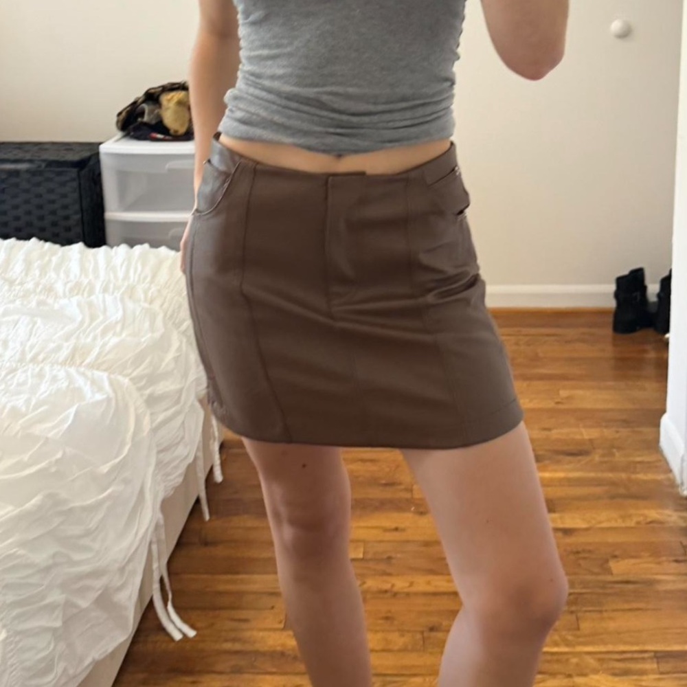 brown leather mini skirt